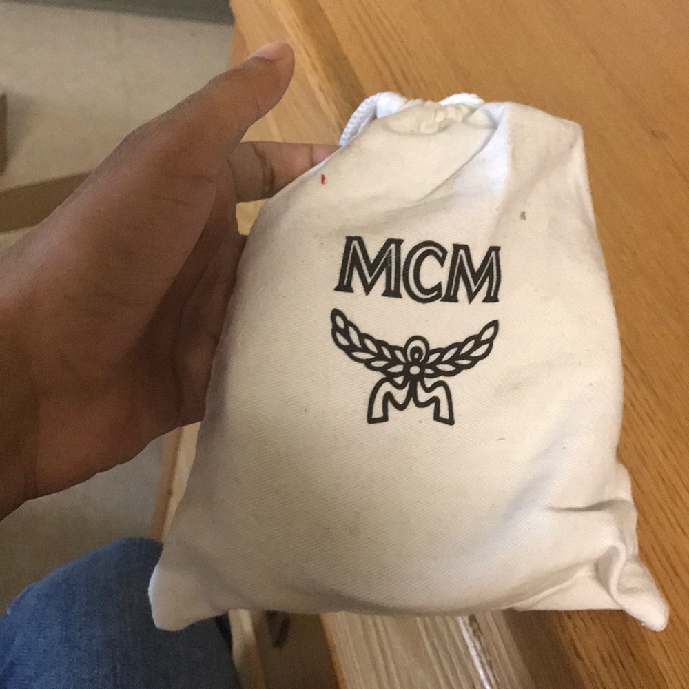 Pink salmon mcm belt